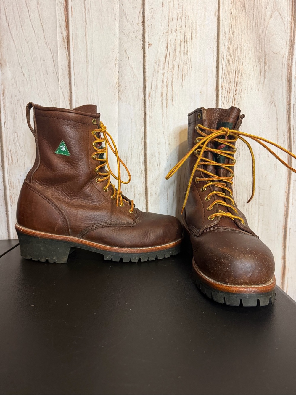 John Palmer Co. Ltd. Moose Head Brand Gold Thinsulate Ultra Insulated Work Boots